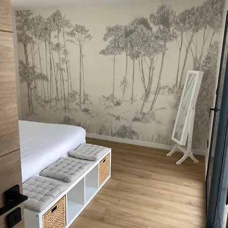 La Parenthese House, 6 Beds,pool,forest View לבן